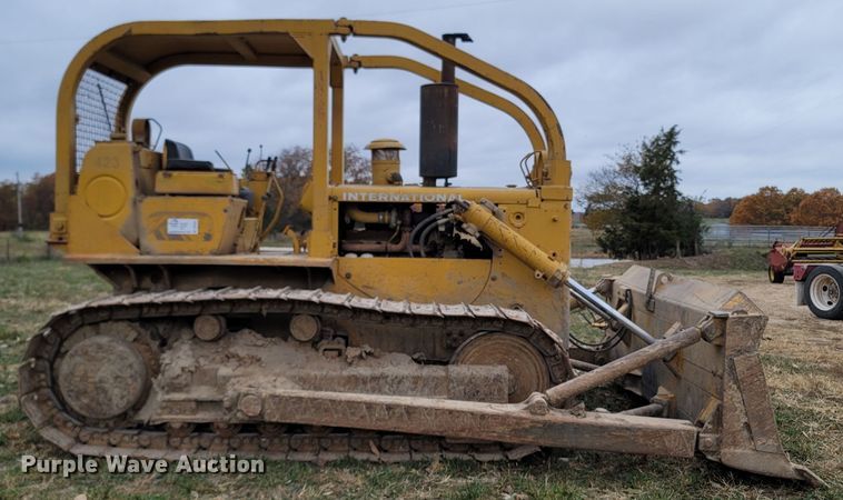 image for item DR3341 International TD15C  dozer