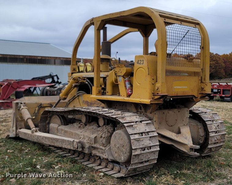 image for item DR3341 International TD15C  dozer
