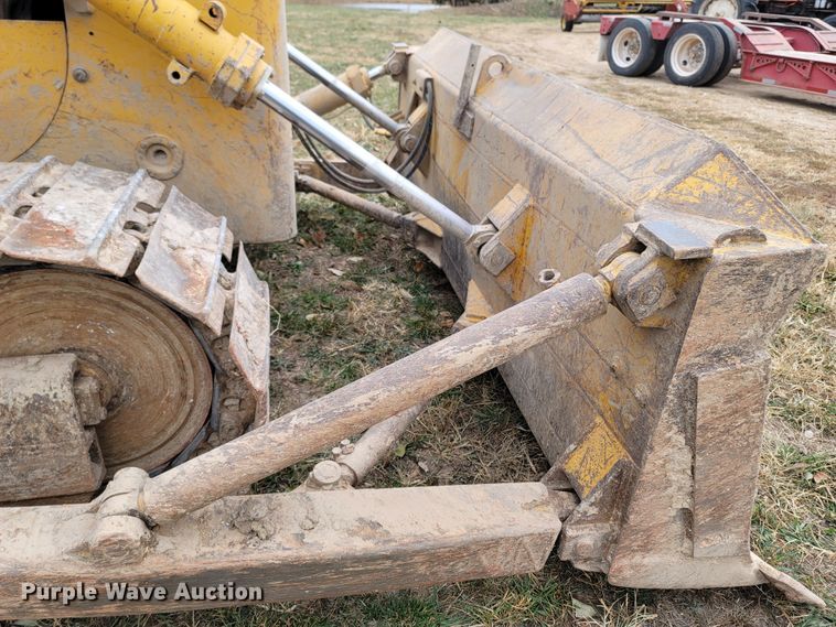 image for item DR3341 International TD15C  dozer