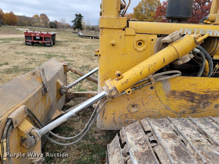 image for item DR3341 International TD15C  dozer