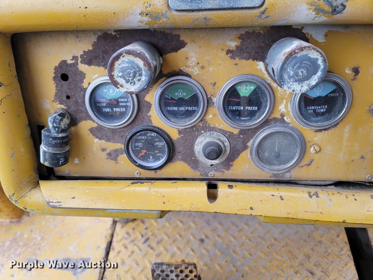 image for item DR3341 International TD15C  dozer