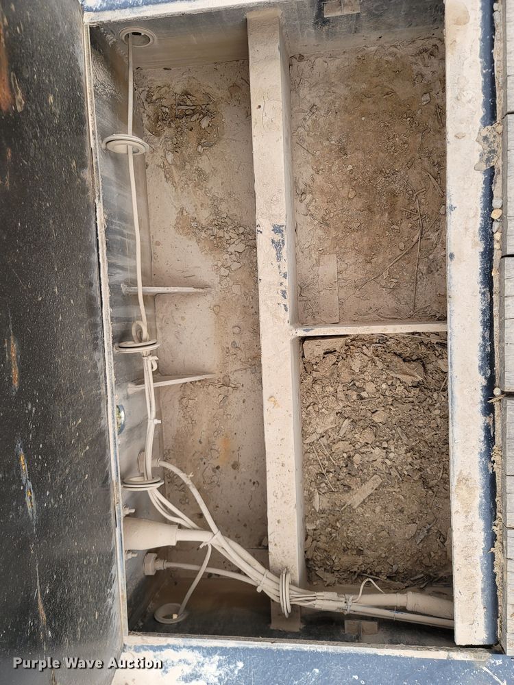 image for item DR3342 2021 Pitts Trailers LB25-33CS  drop deck equipment trailer