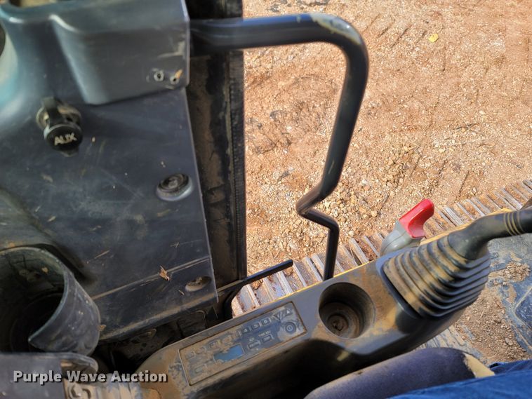 image for item DR3350 2013 Komatsu PC240LC-10  excavator