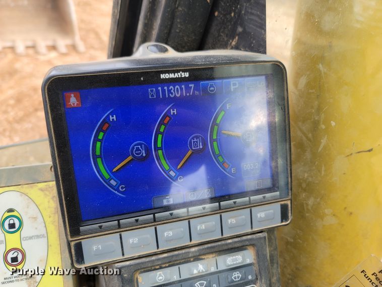 image for item DR3350 2013 Komatsu PC240LC-10  excavator