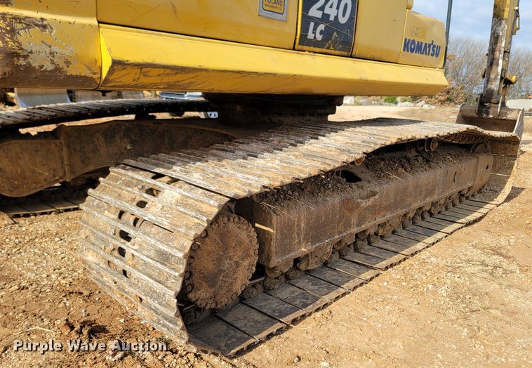 image for item DR3350 2013 Komatsu PC240LC-10  excavator