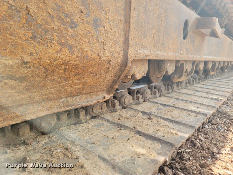 image for item DR3350 2013 Komatsu PC240LC-10  excavator