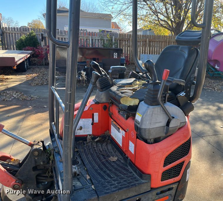 image for item DR7293 2013 Kubota U17  mini excavator