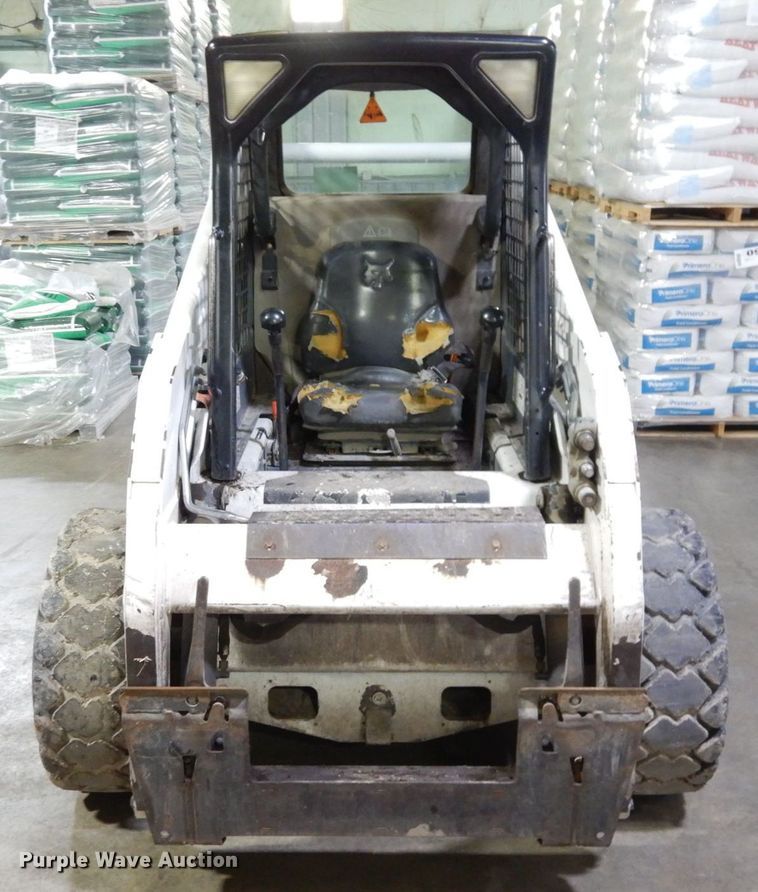 image for item DS1508 Bobcat S175  skid steer loader