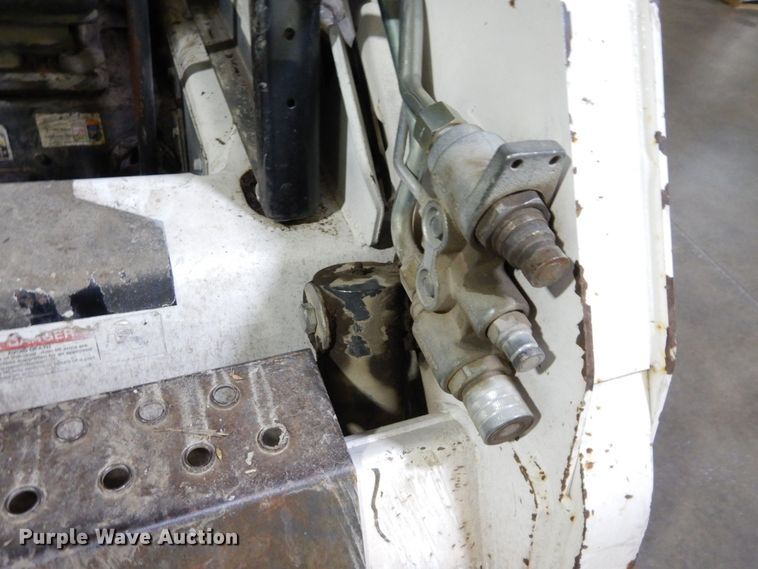 image for item DS1508 Bobcat S175  skid steer loader