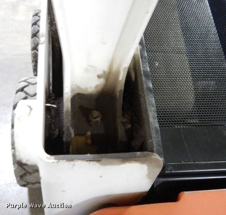 image for item DS1508 Bobcat S175  skid steer loader