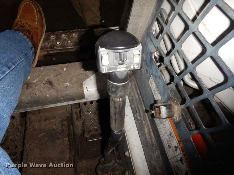 image for item DS1508 Bobcat S175  skid steer loader