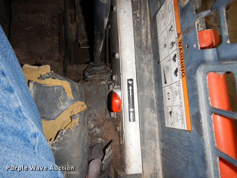 image for item DS1508 Bobcat S175  skid steer loader