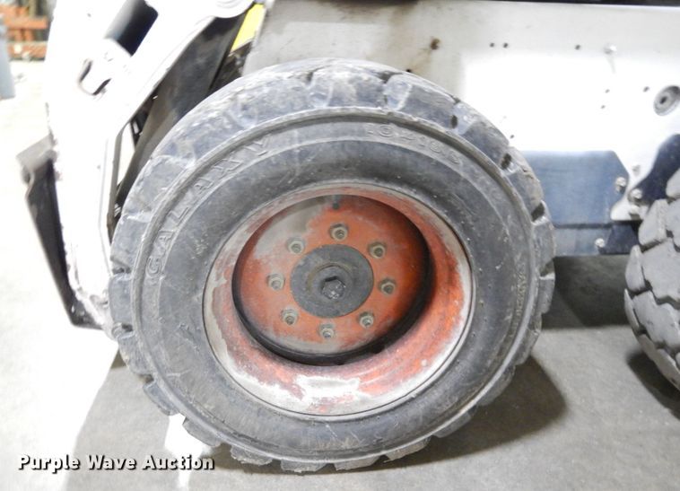 image for item DS1508 Bobcat S175  skid steer loader