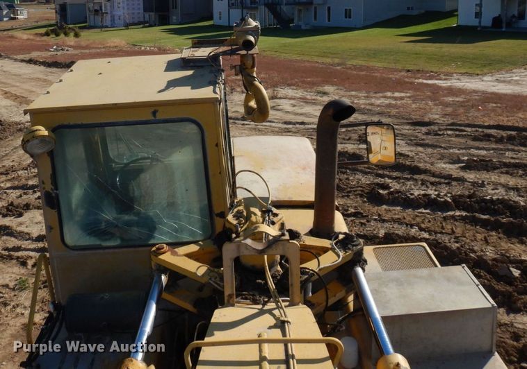 image for item DS1512 1984 John Deere 762A  water wagon