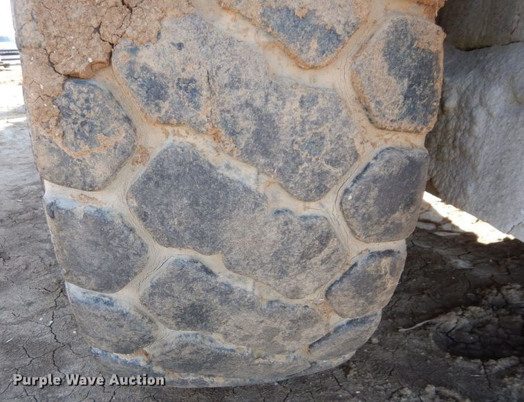 image for item DS1512 1984 John Deere 762A  water wagon