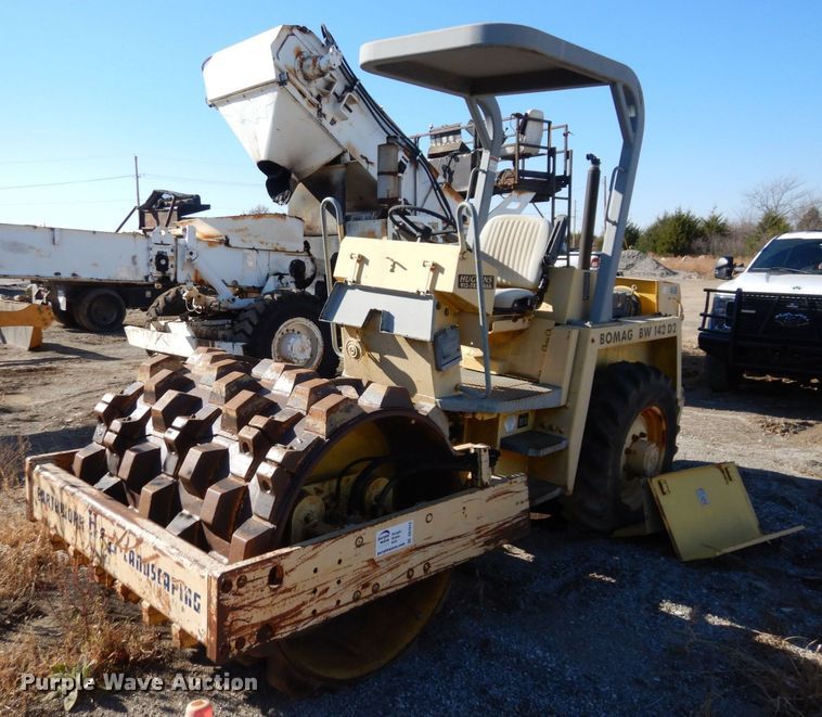 image for item DS1513 1996 Bomag BW142D-2  single drum roller