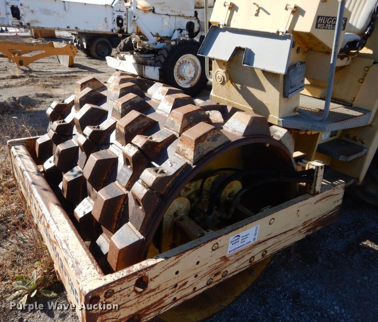 image for item DS1513 1996 Bomag BW142D-2  single drum roller