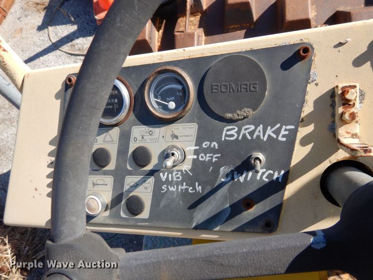 image for item DS1513 1996 Bomag BW142D-2  single drum roller