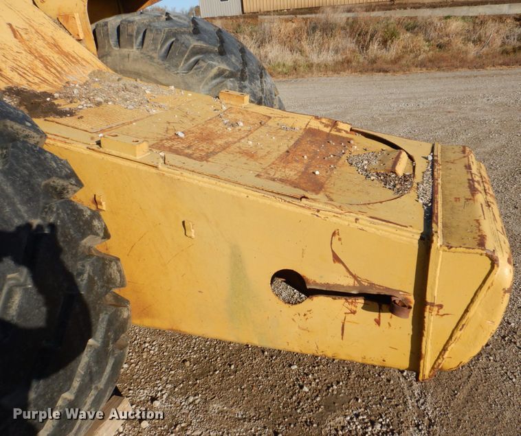 image for item DS8243 Holmes 611T  scraper