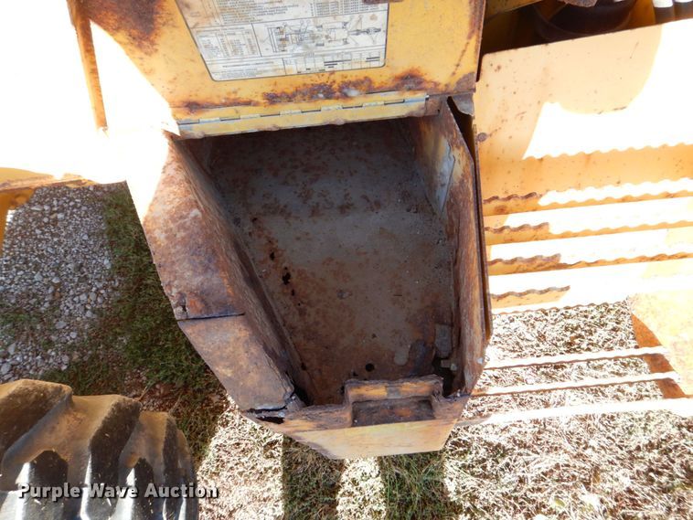 image for item DS8244 2008 John Deere 310SJ  backhoe