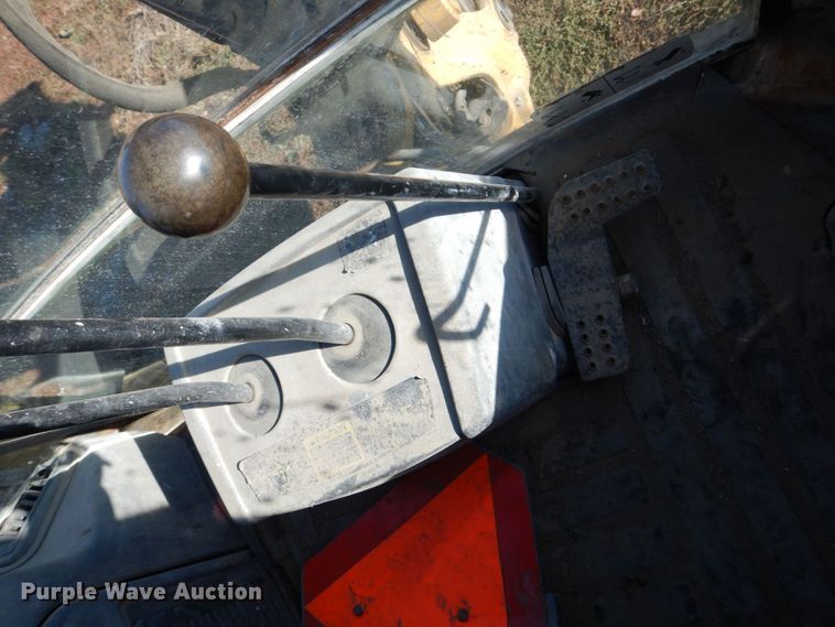 image for item DS8244 2008 John Deere 310SJ  backhoe