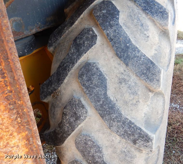 image for item DS8244 2008 John Deere 310SJ  backhoe