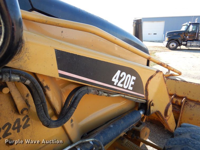 image for item DS8245 2006 Caterpillar 420E  backhoe
