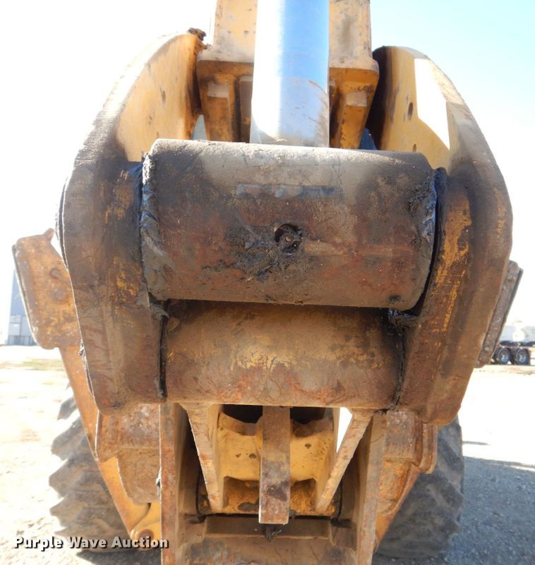 image for item DS8245 2006 Caterpillar 420E  backhoe