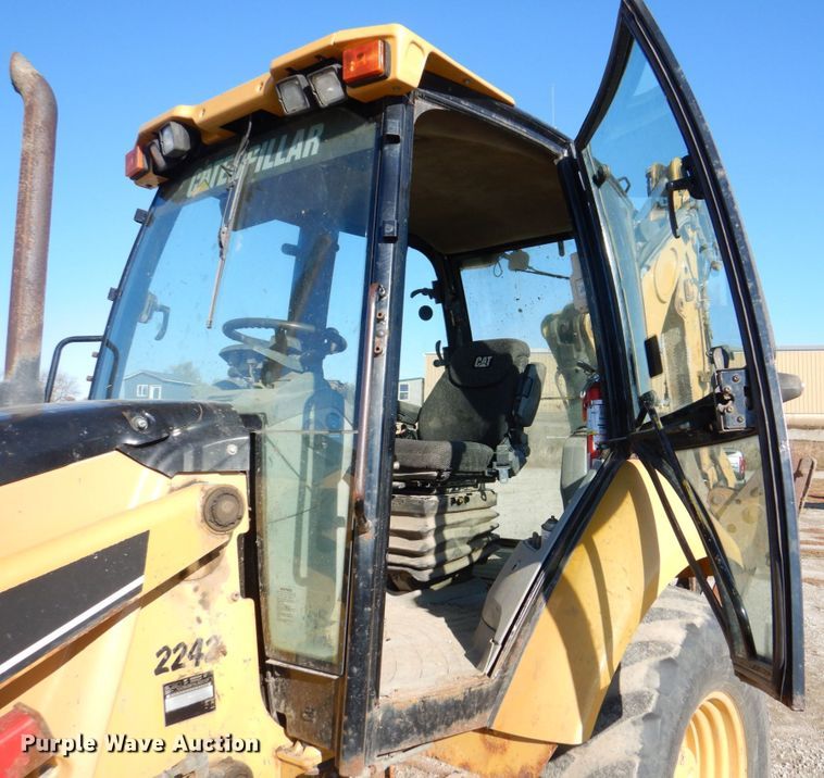 image for item DS8245 2006 Caterpillar 420E  backhoe