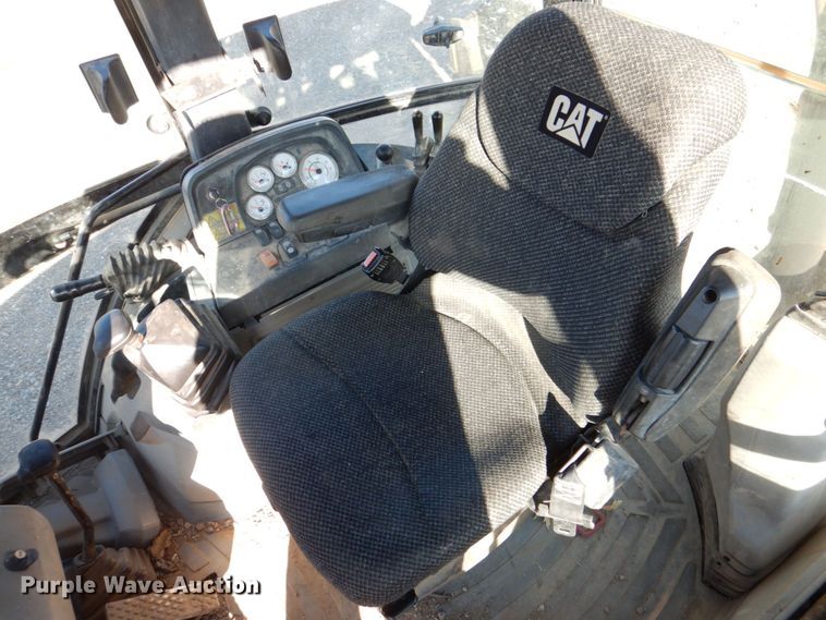 image for item DS8245 2006 Caterpillar 420E  backhoe
