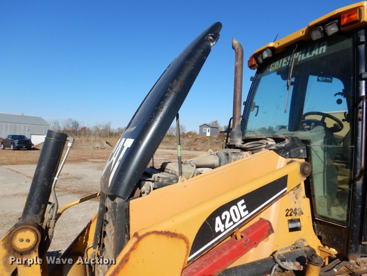 image for item DS8245 2006 Caterpillar 420E  backhoe