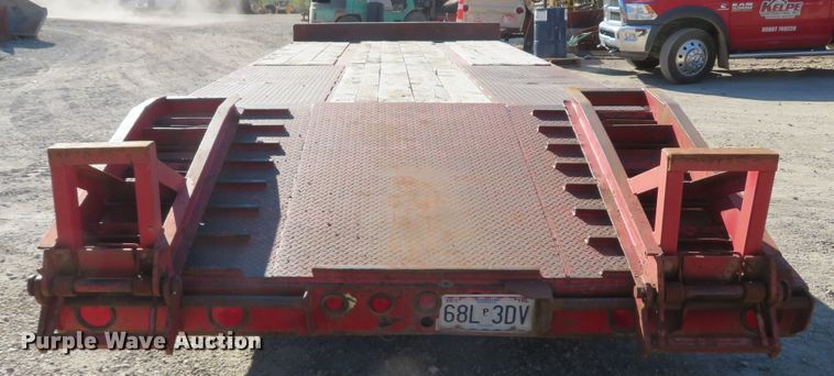 image for item FB9824 1985 Interstate 40DA  equipment trailer