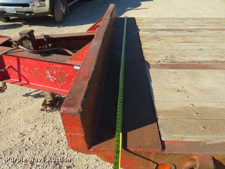 image for item FB9824 1985 Interstate 40DA  equipment trailer