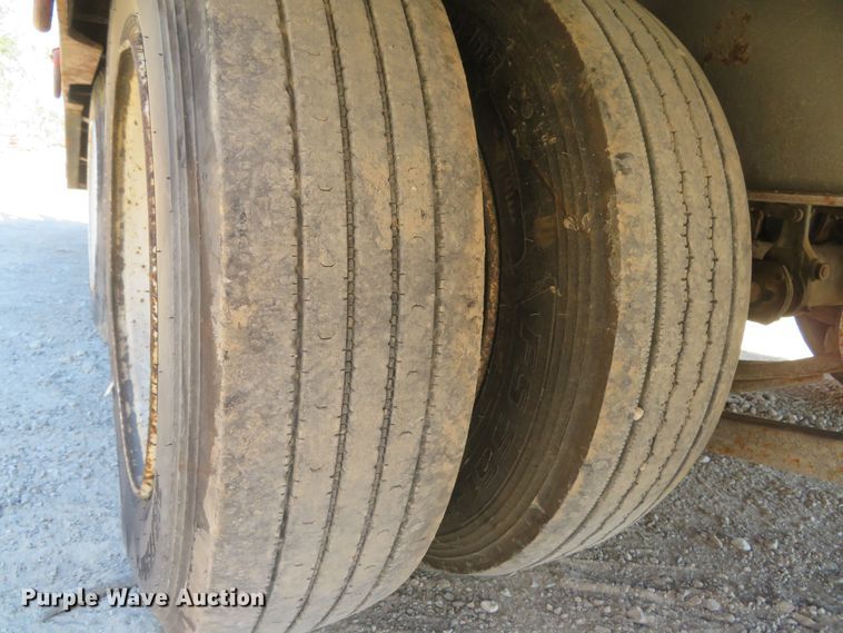 image for item FB9824 1985 Interstate 40DA  equipment trailer