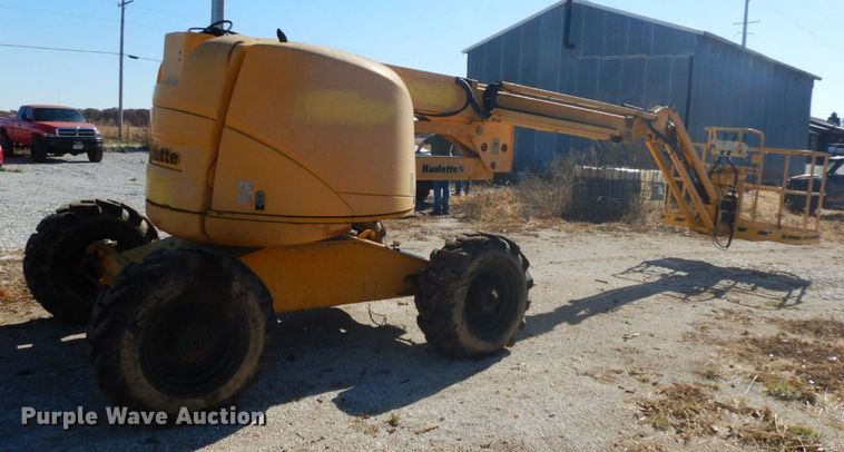 image for item HF9461 2001 Haulotte HA51JRT  boom lift