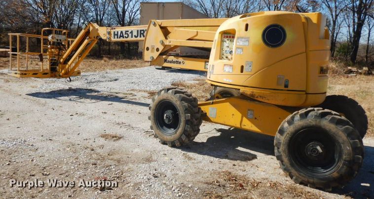 image for item HF9461 2001 Haulotte HA51JRT  boom lift