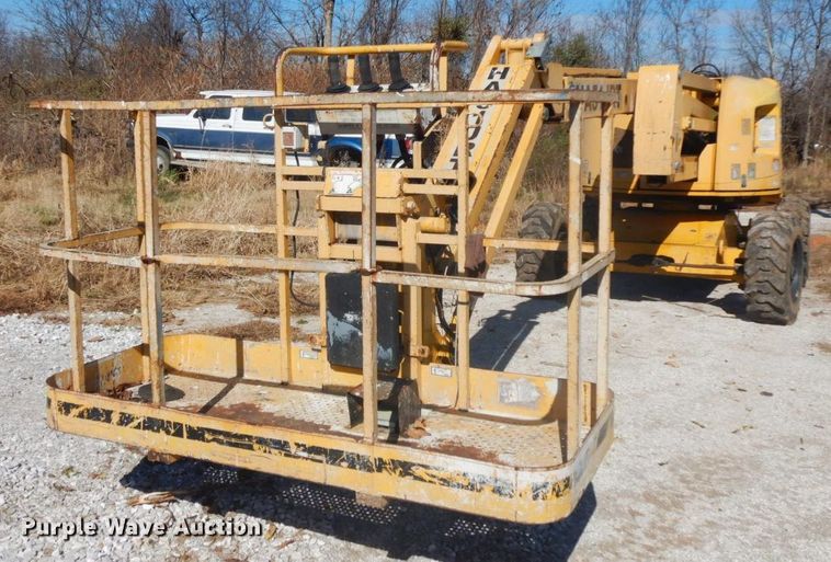 image for item HF9461 2001 Haulotte HA51JRT  boom lift