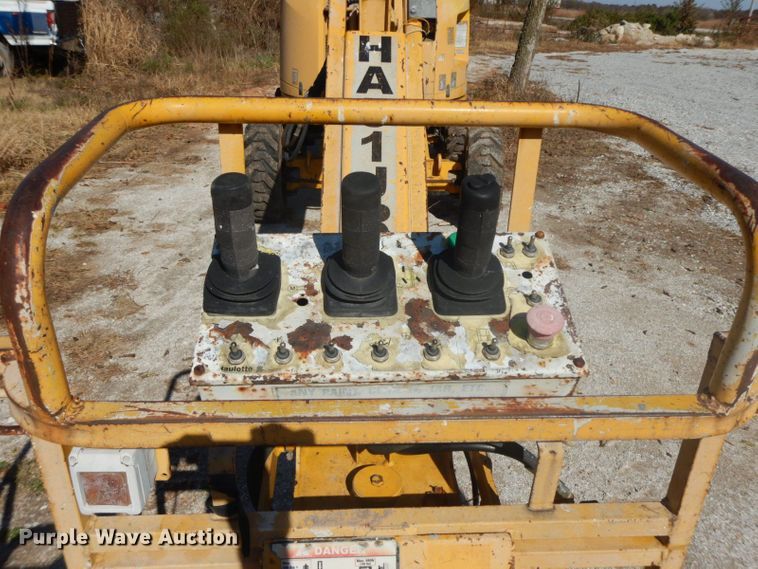 image for item HF9461 2001 Haulotte HA51JRT  boom lift