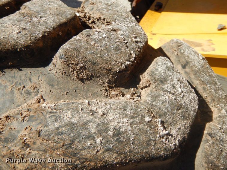 image for item HF9461 2001 Haulotte HA51JRT  boom lift