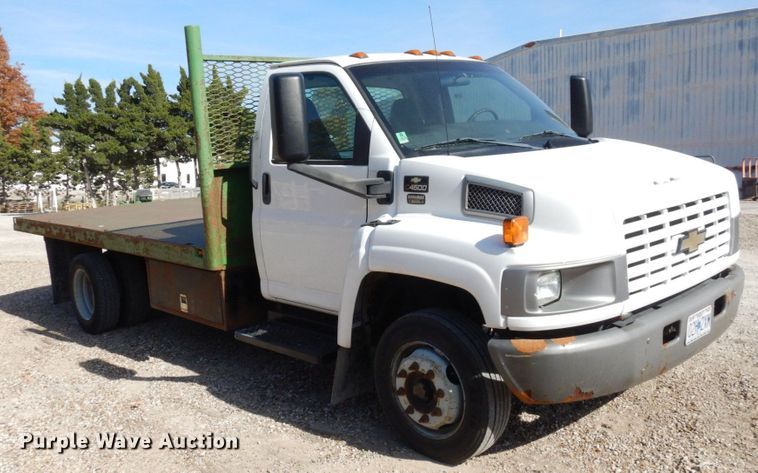 image for item JK9003 2006 Chevrolet C4500 Kodiak  flatbed truck