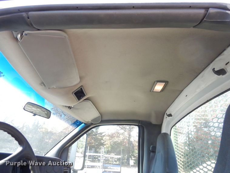 image for item JK9003 2006 Chevrolet C4500 Kodiak  flatbed truck