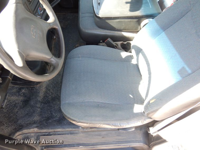 image for item JK9003 2006 Chevrolet C4500 Kodiak  flatbed truck