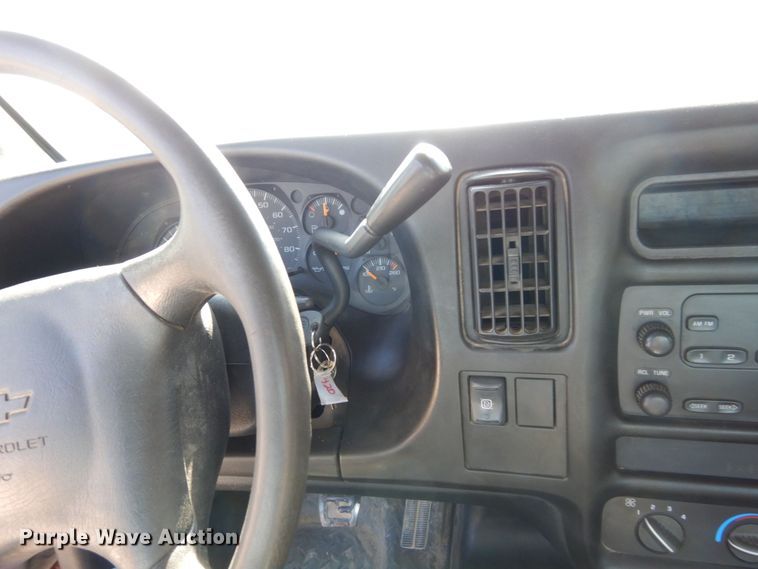 image for item JK9003 2006 Chevrolet C4500 Kodiak  flatbed truck