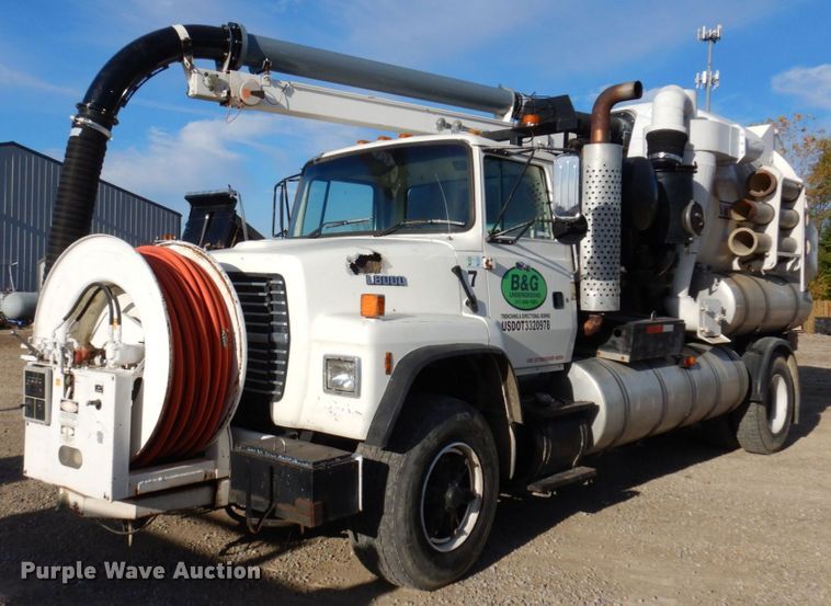image for item JL9853 1996 Ford LN8000  sewer jetter truck
