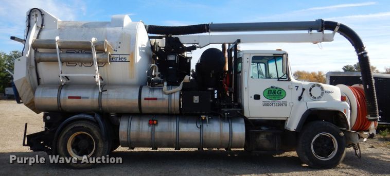 image for item JL9853 1996 Ford LN8000  sewer jetter truck