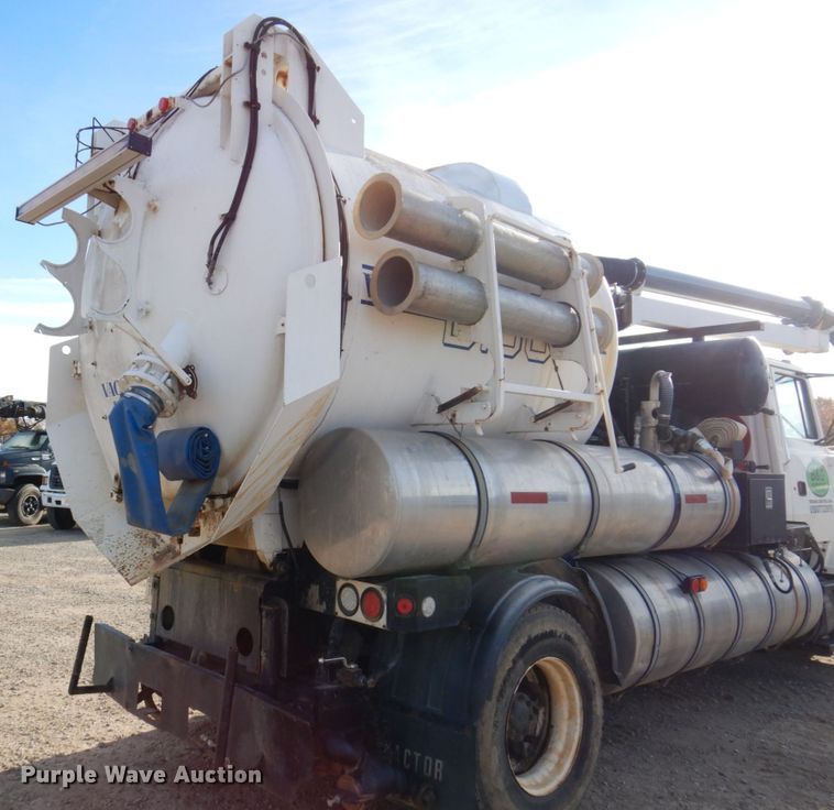 image for item JL9853 1996 Ford LN8000  sewer jetter truck
