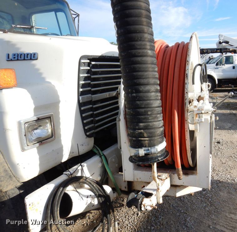 image for item JL9853 1996 Ford LN8000  sewer jetter truck