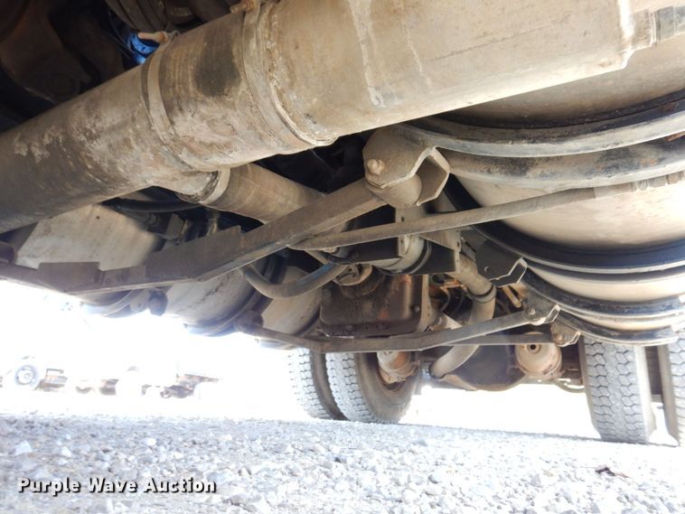 image for item JL9853 1996 Ford LN8000  sewer jetter truck