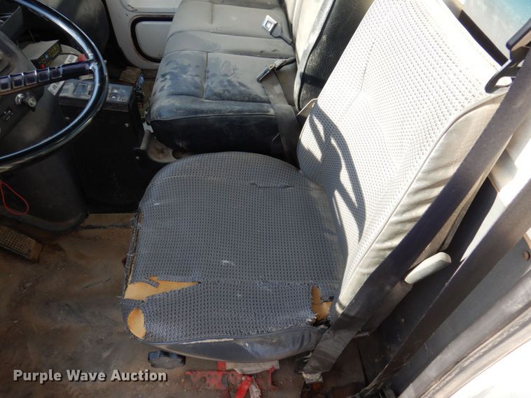 image for item JL9853 1996 Ford LN8000  sewer jetter truck