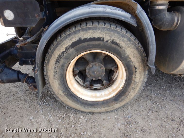 image for item JL9853 1996 Ford LN8000  sewer jetter truck